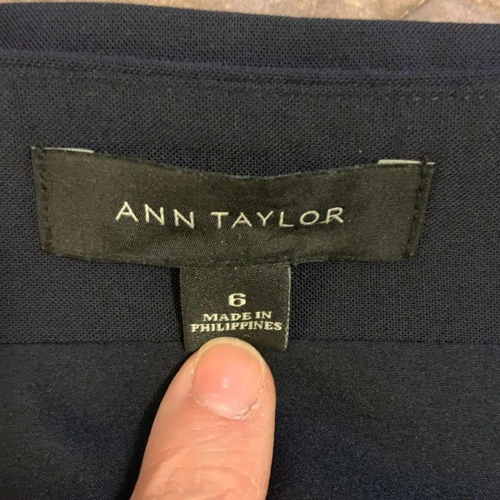 Ann Taylor Pencil Skirt Blue Size 6 Side Slit - Picture 9 of 11
